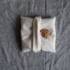 Kissenkorner Körnerkissen, Wärmekissen mit Dinkelfüllung und Bezug aus weißem Flanell